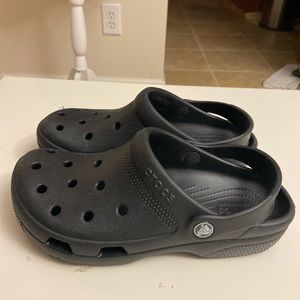 Black crocs